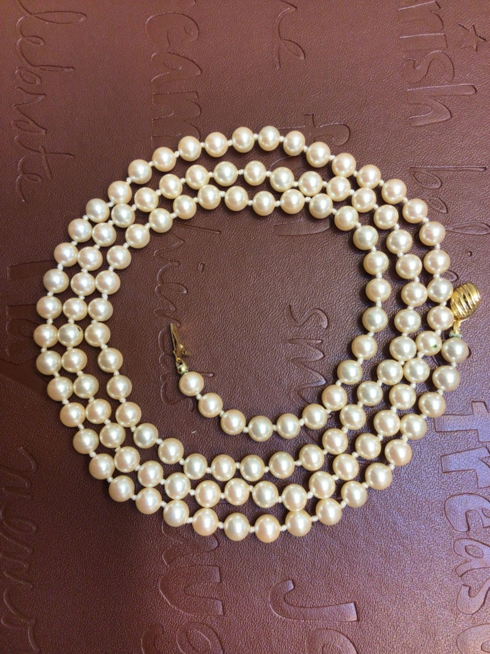 Vintage Marvella Single Strand Pearl Necklace Gold Tone Clasp